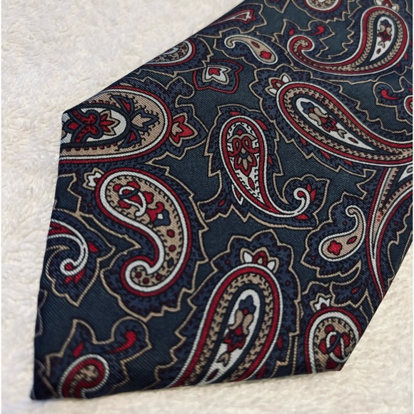 Halston Other - Brand New Vintage Tie By HALSTON